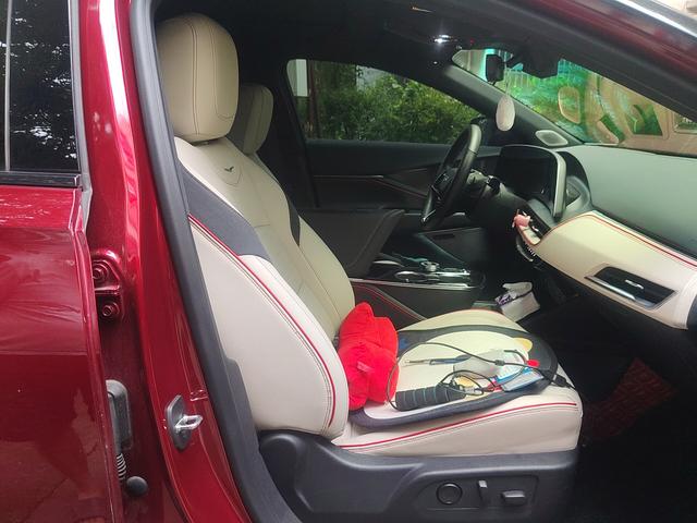 Cadillac GT4 2023 thumb 9