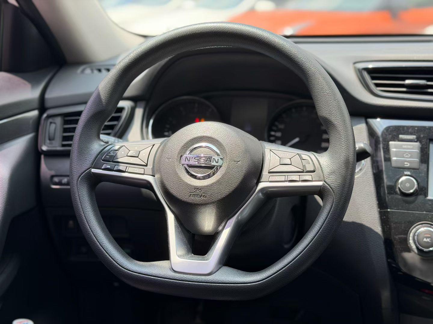 Nissan X-Trail 2017 thumb 5