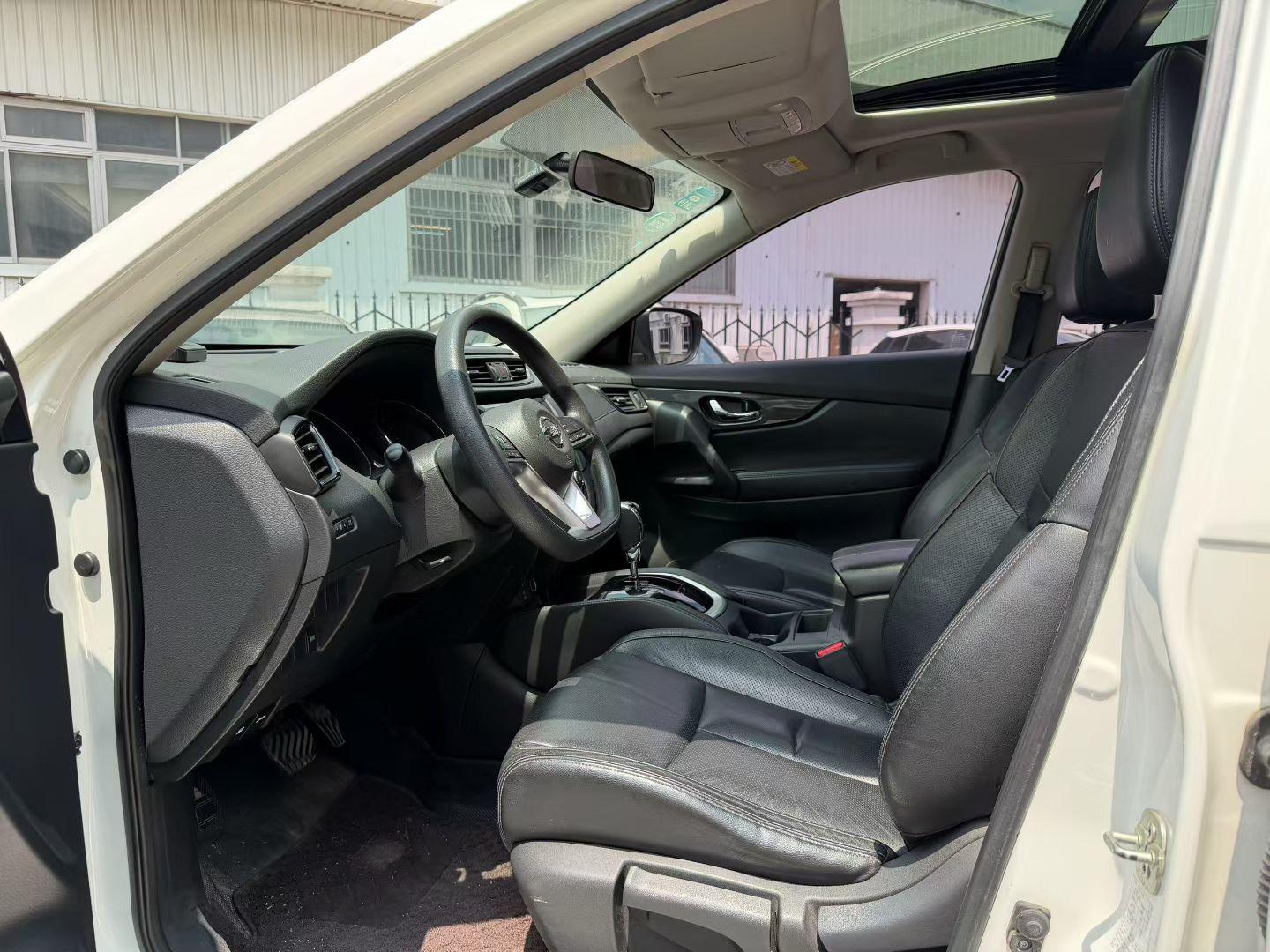 Nissan X-Trail 2017 thumb 6