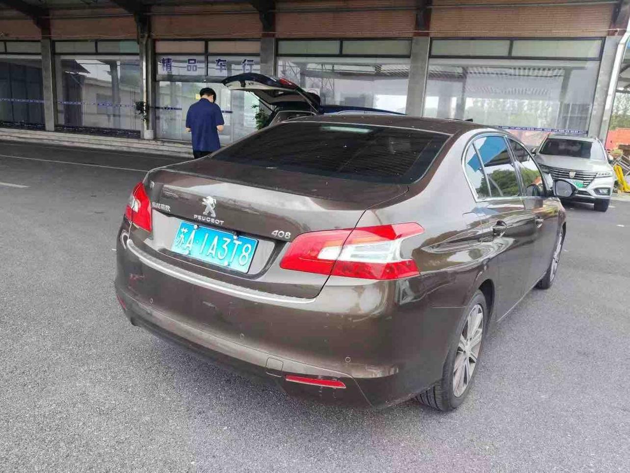 Peugeot 408 2014 thumb 2