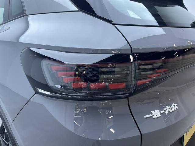 Volkswagen ID.4 2025 thumb 11