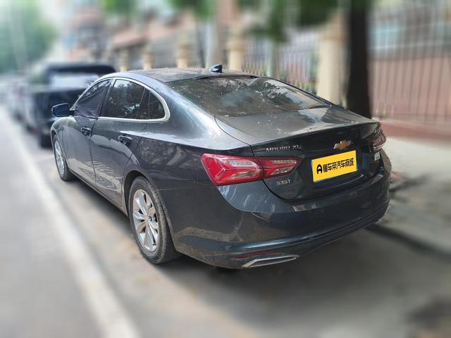 Chevrolet Malibu 2022 thumb 2
