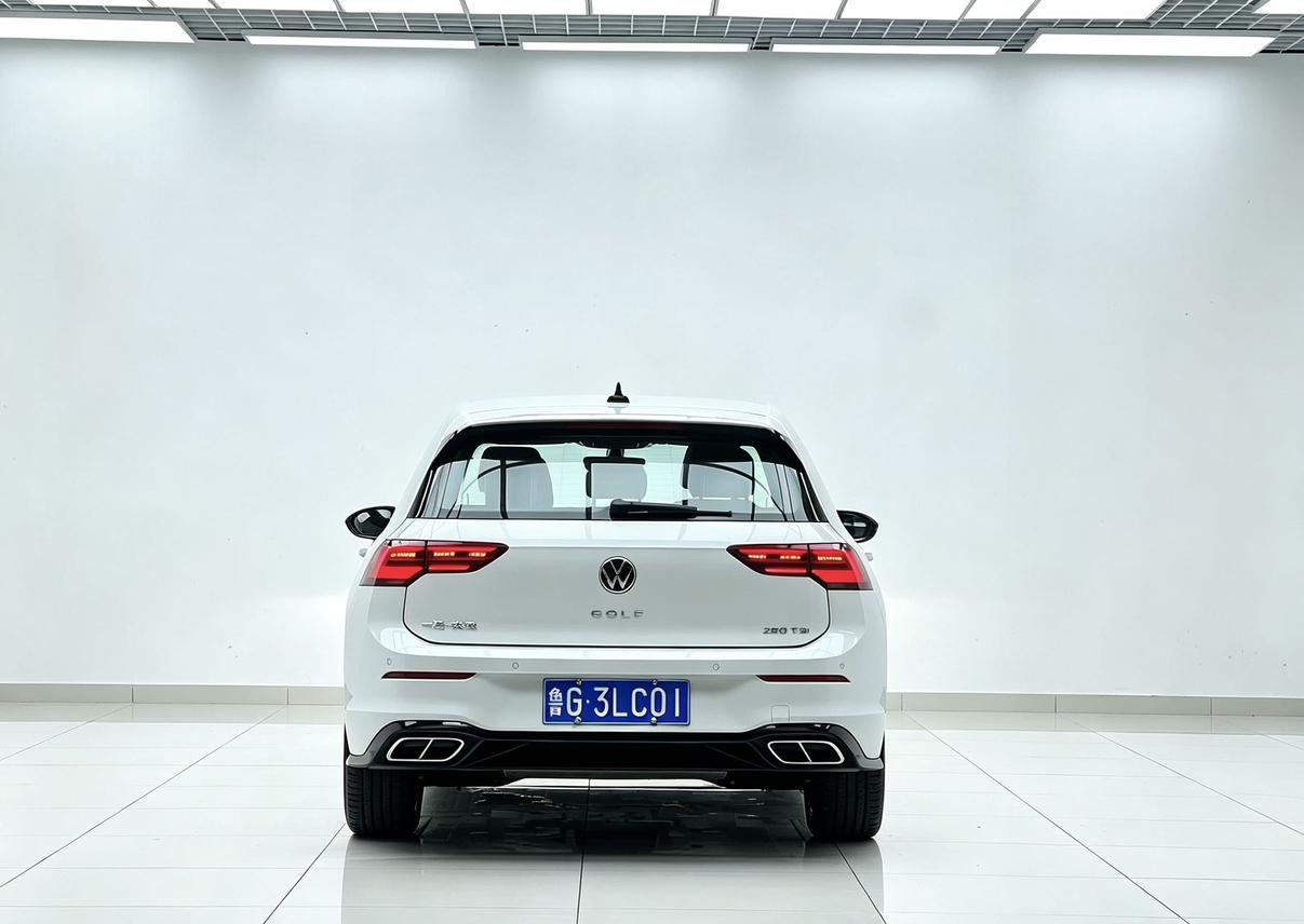 Volkswagen Golf Sportsvan 2023 thumb 3
