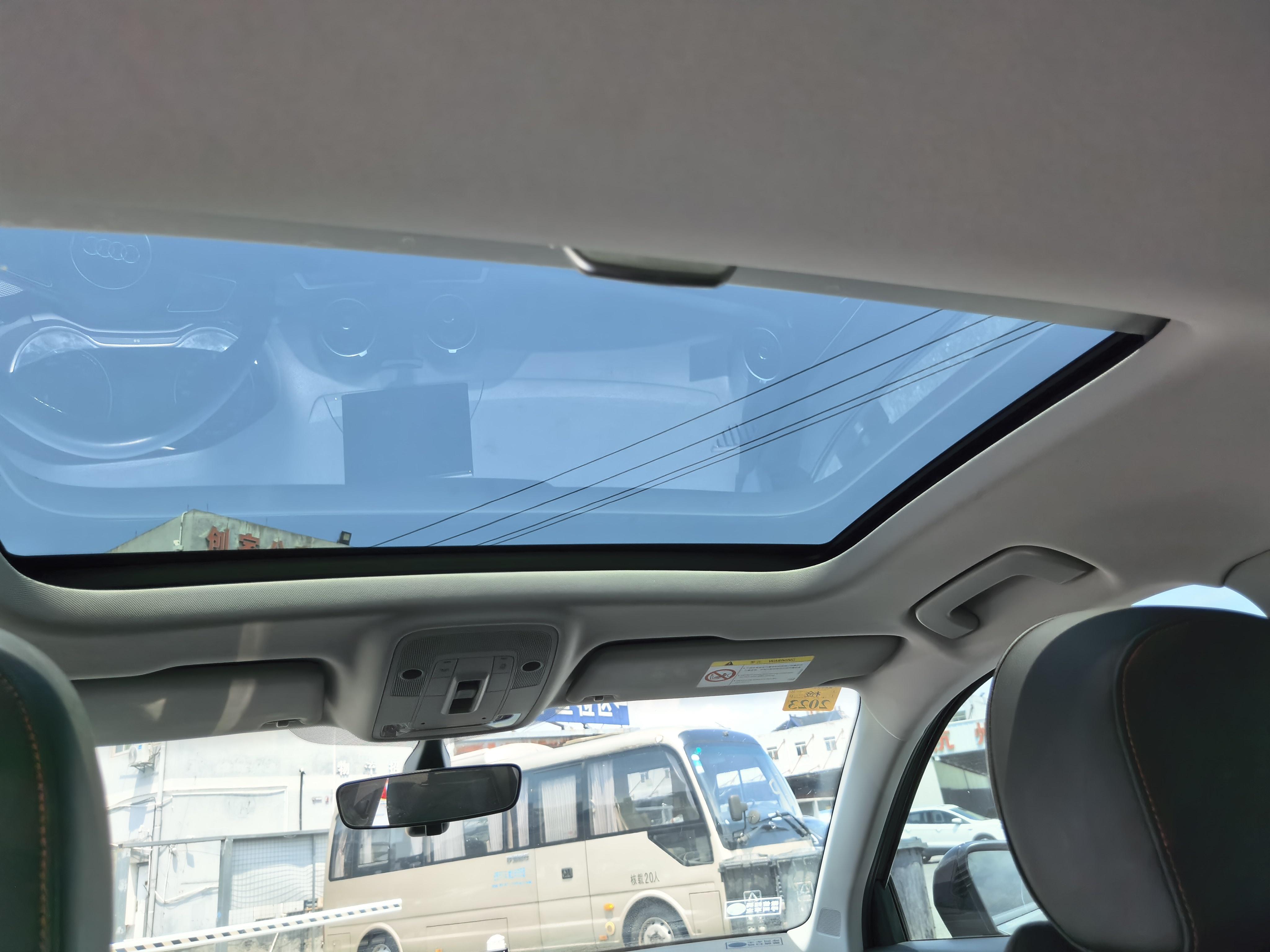 Audi Q2 2021 thumb 9