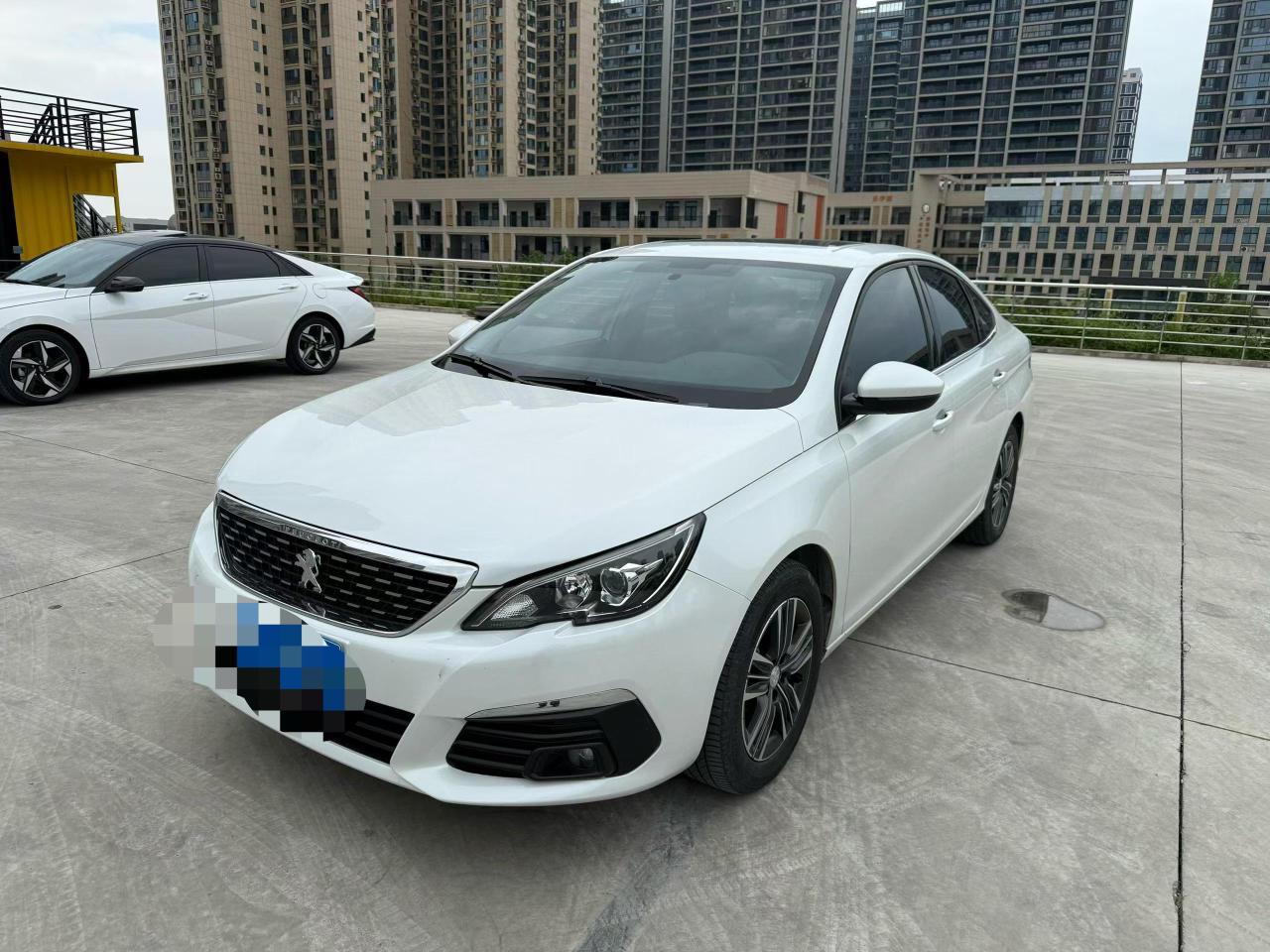 Peugeot 308 2019 thumb 8