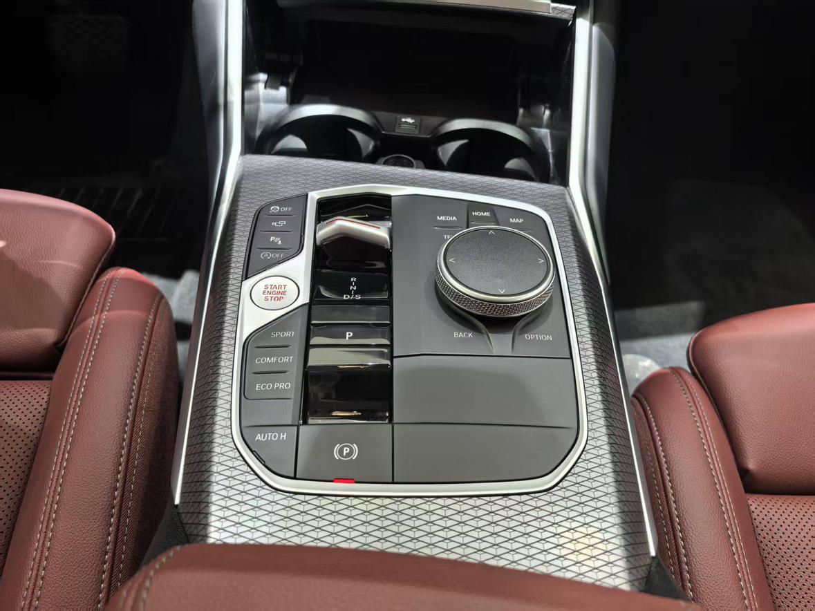 BMW 3 серии 2025 thumb 8
