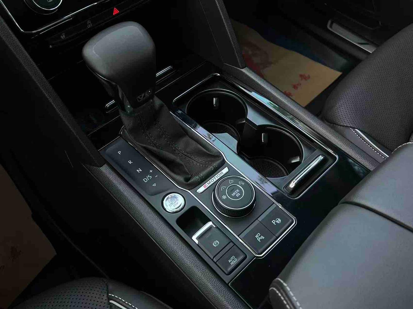 Volkswagen Teramont 2017 thumb 10