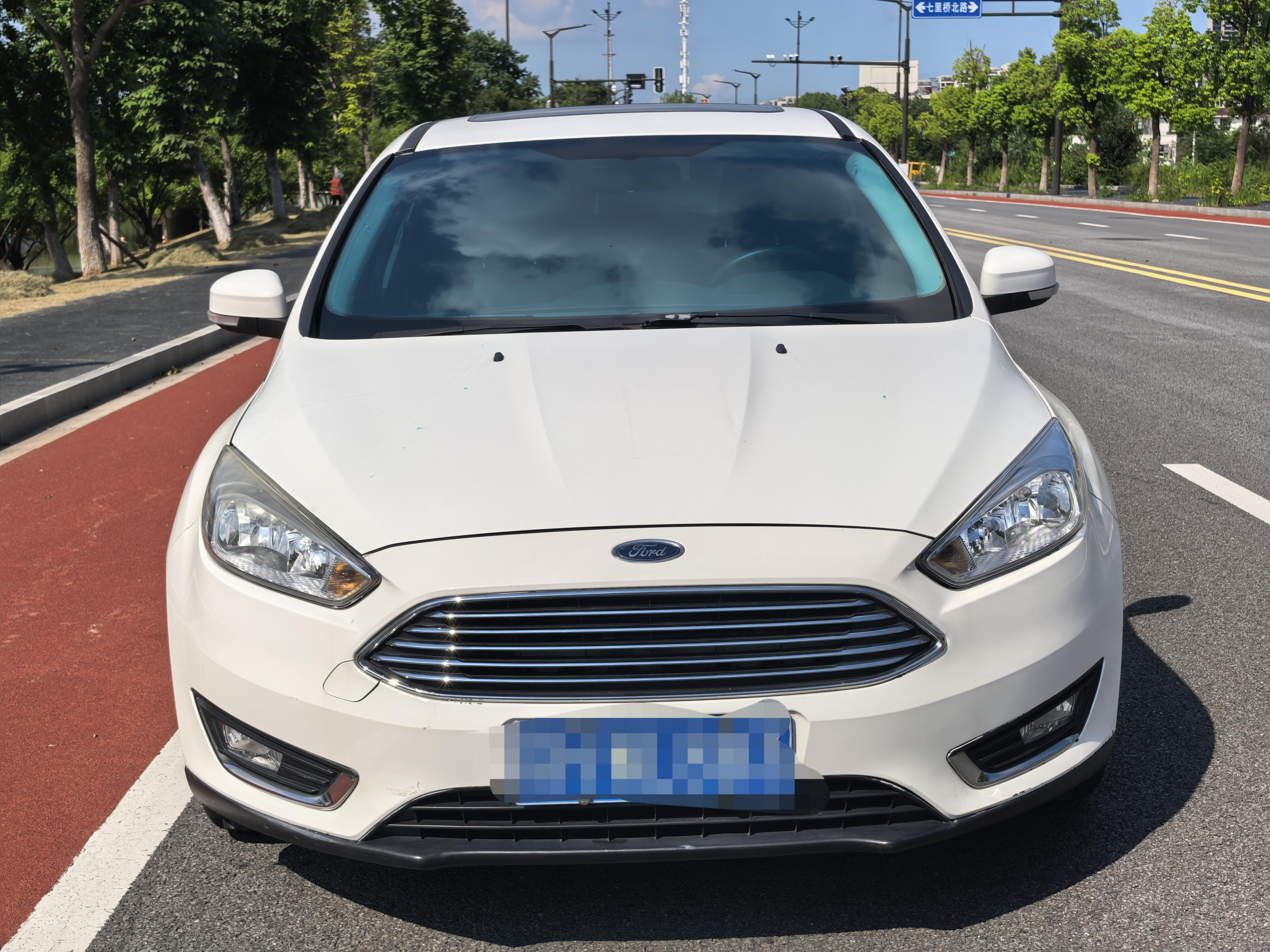Ford Focus ST 2015 thumb 8
