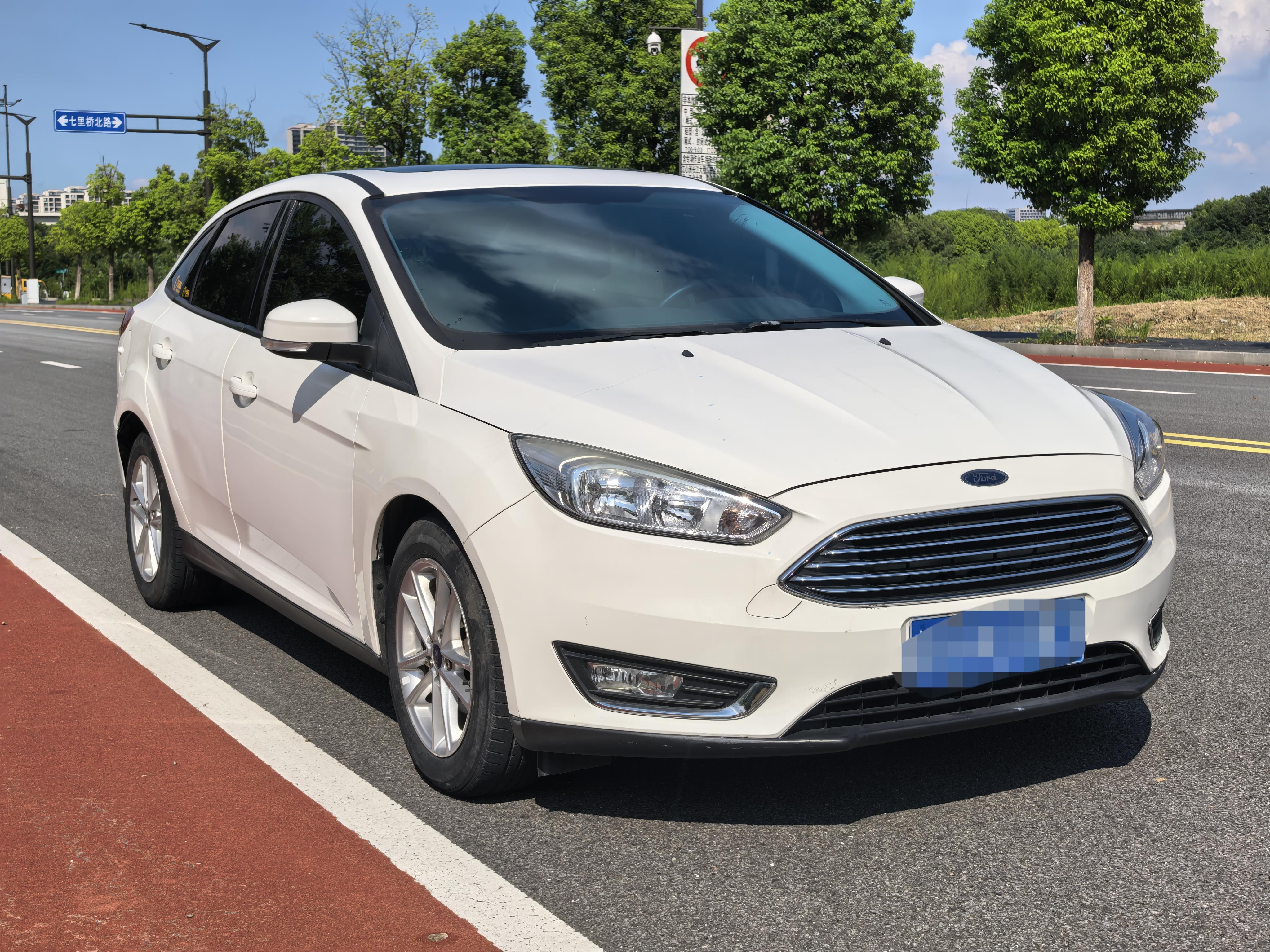 Ford Focus ST 2015 thumb 9