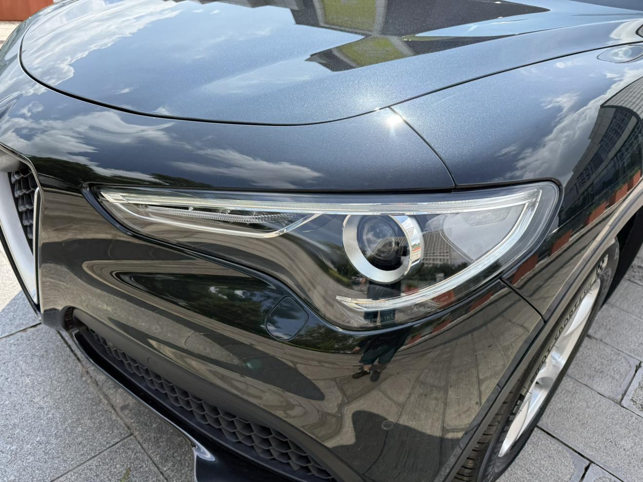 Alfa Romeo Stelvio 2017 thumb 7