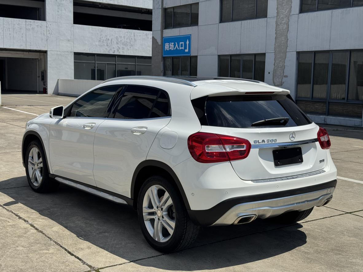 Mercedes-Benz GLA 2016 thumb 2