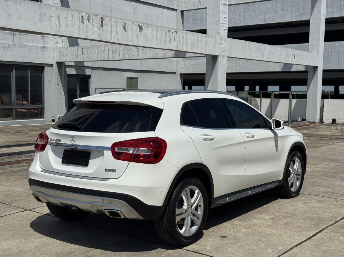 Mercedes-Benz GLA 2016 thumb 4