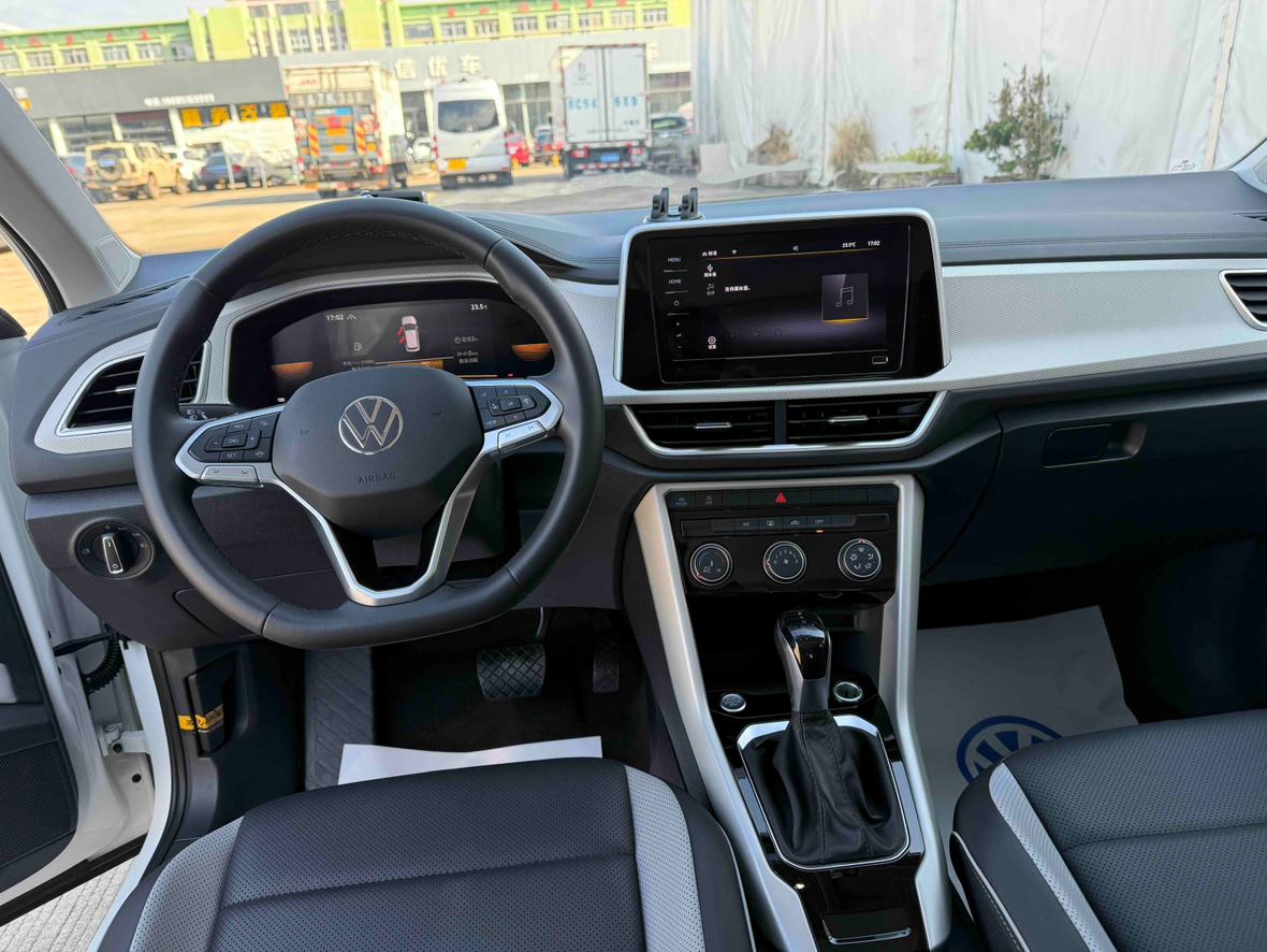 Volkswagen T-Roc 2023 thumb 7