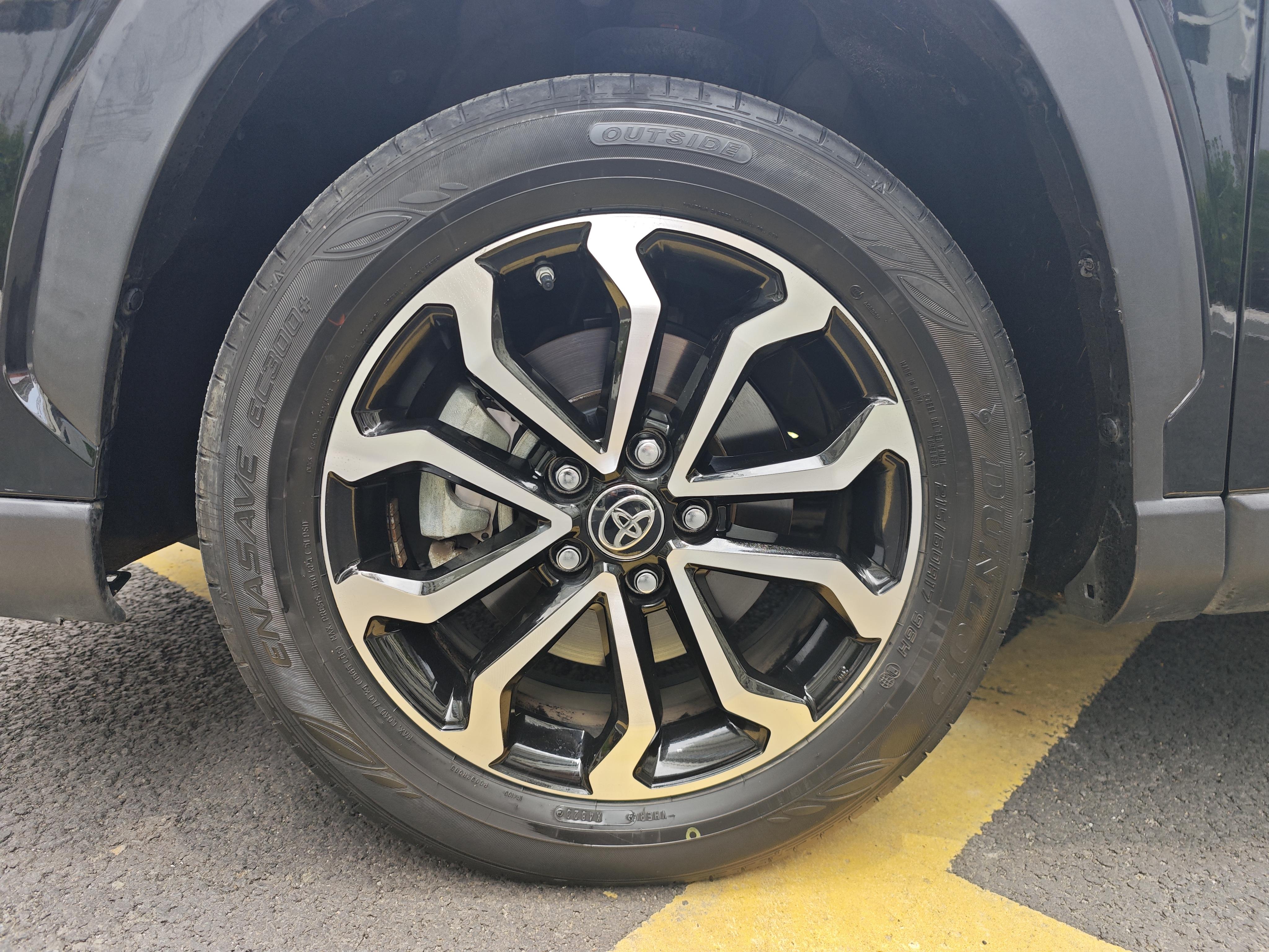 Toyota Frontlander 2023 thumb 5
