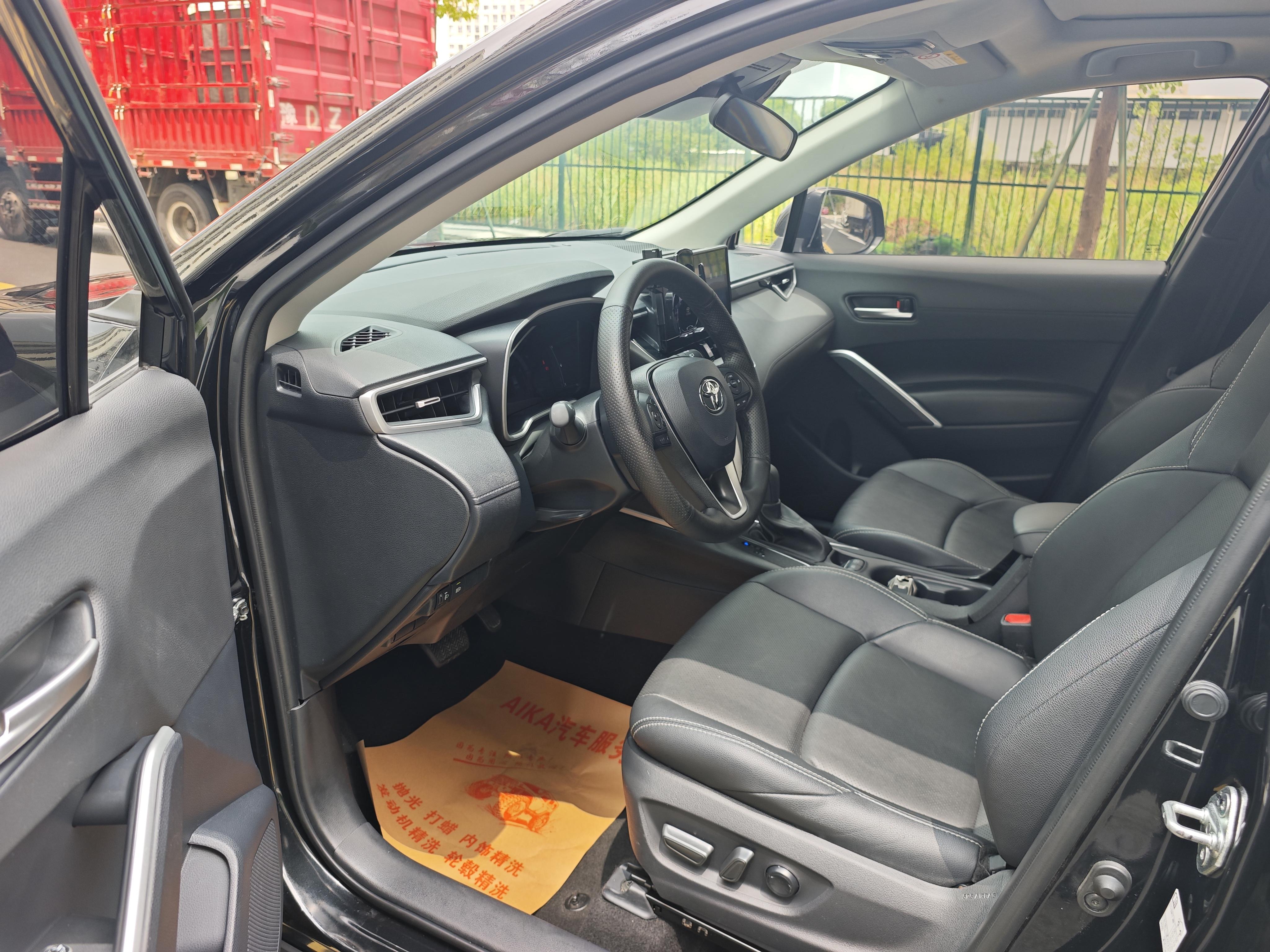Toyota Frontlander 2023 thumb 8