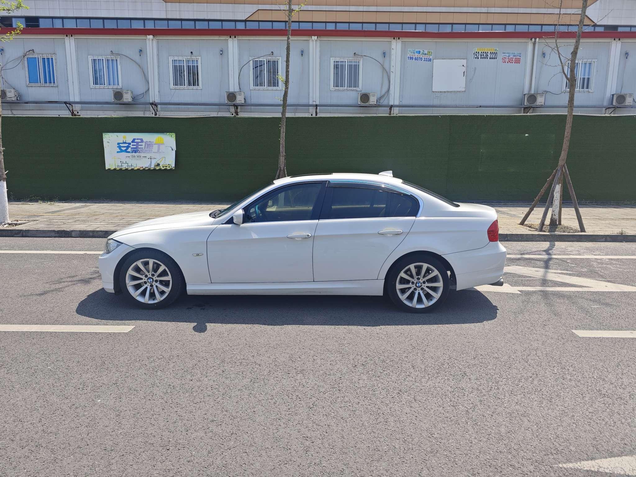 BMW 3 серии 2009 thumb 2