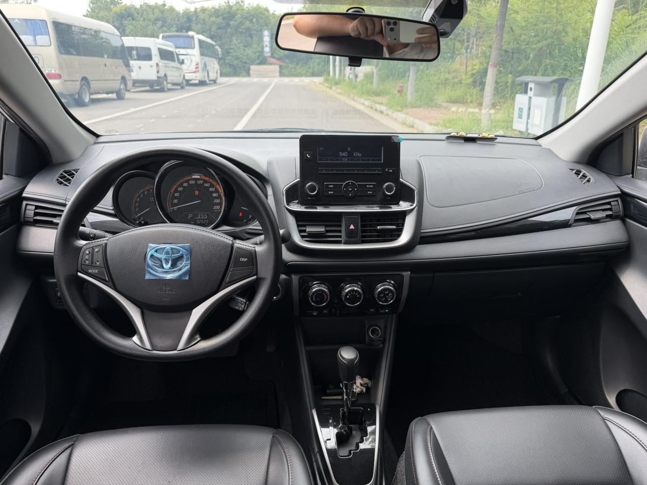 Toyota Yaris 2022 thumb 5