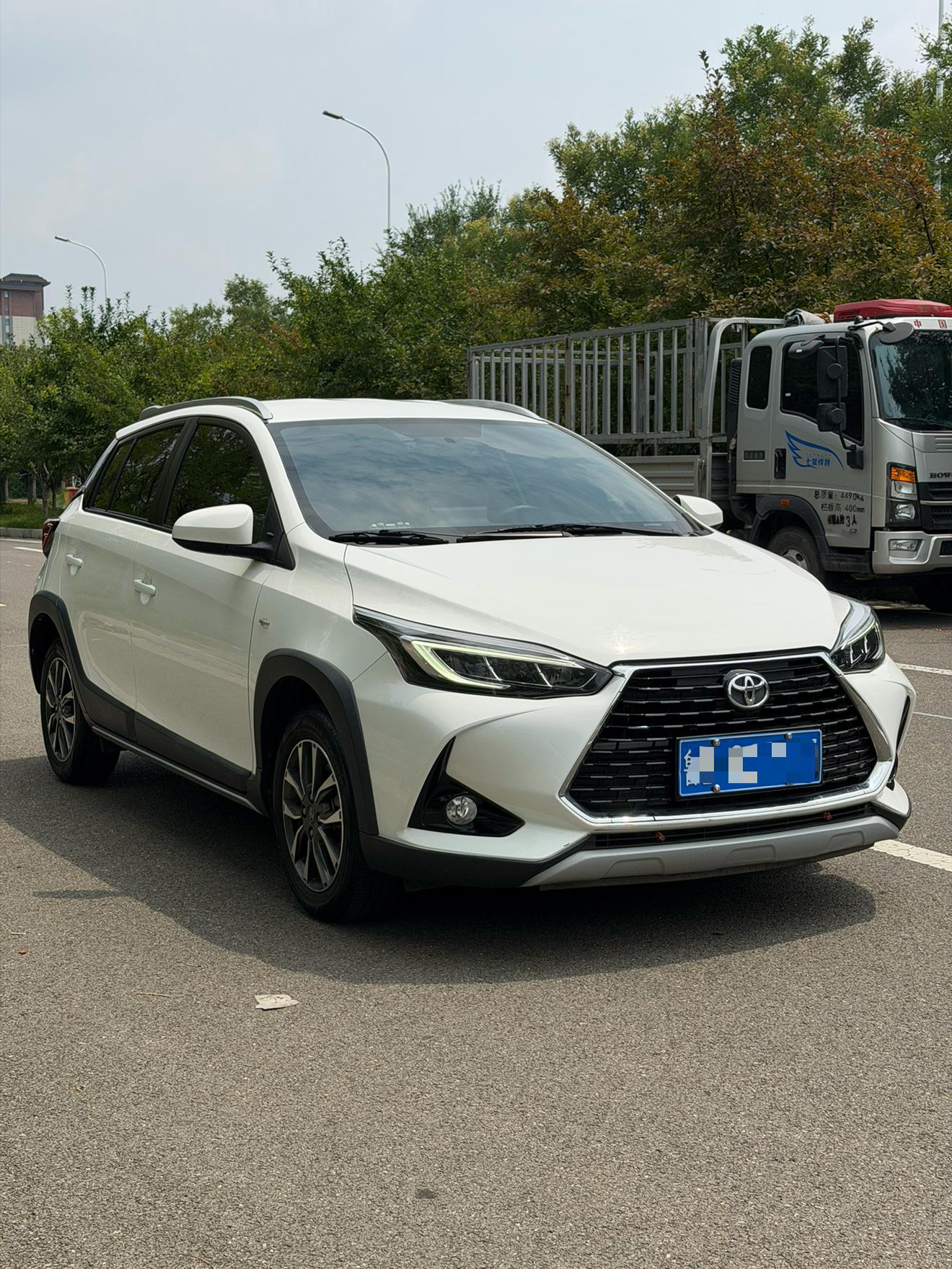 Toyota Yaris 2022 thumb 11