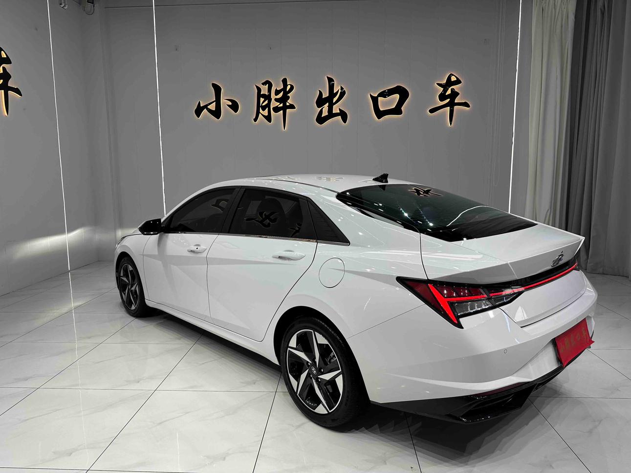 Hyundai Elantra 2022 thumb 2