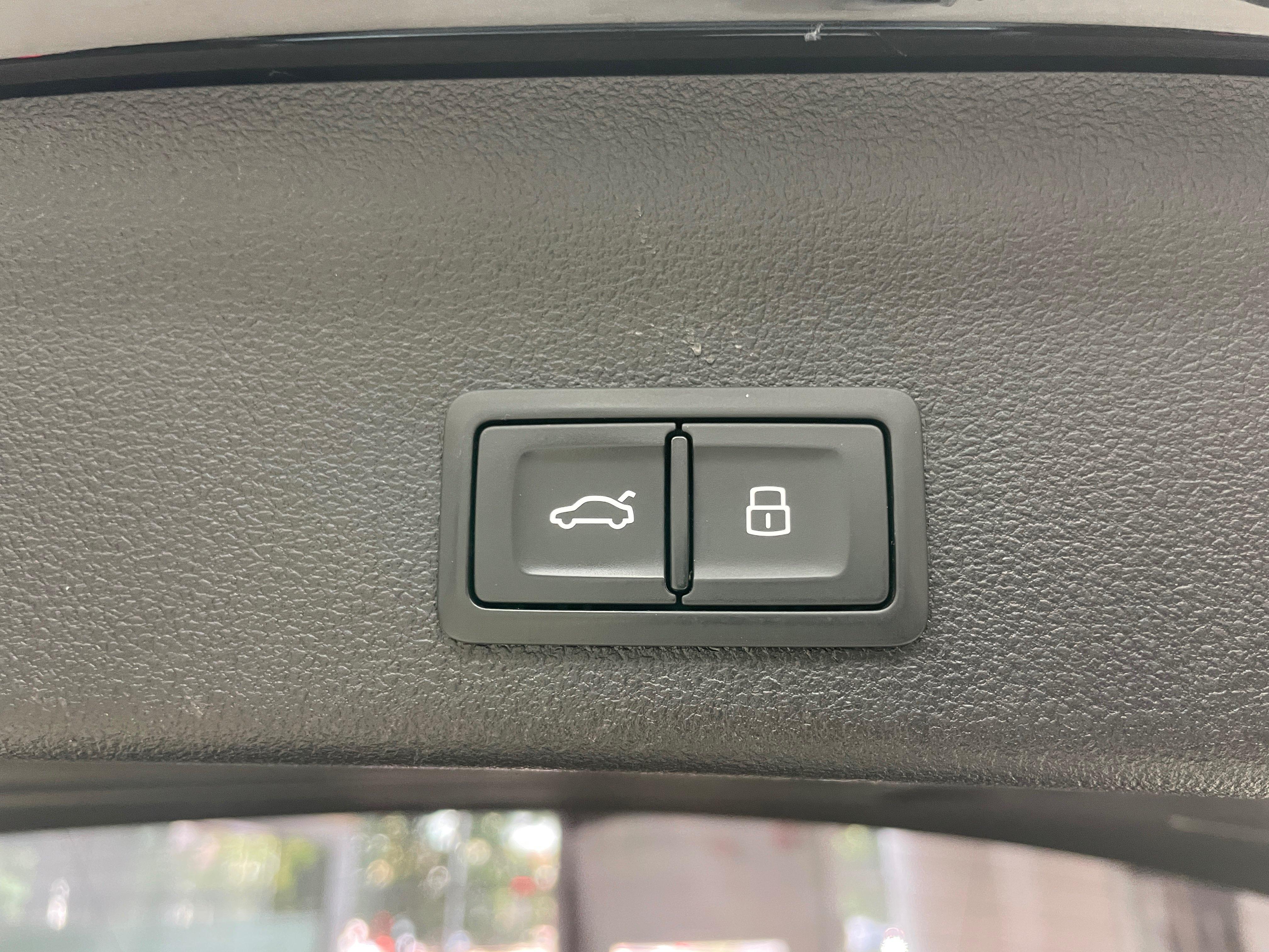 Audi A6 2021 thumb 12