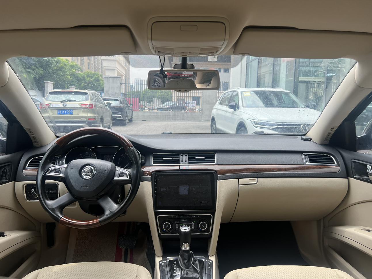 Skoda Su Pai 2013 thumb 8