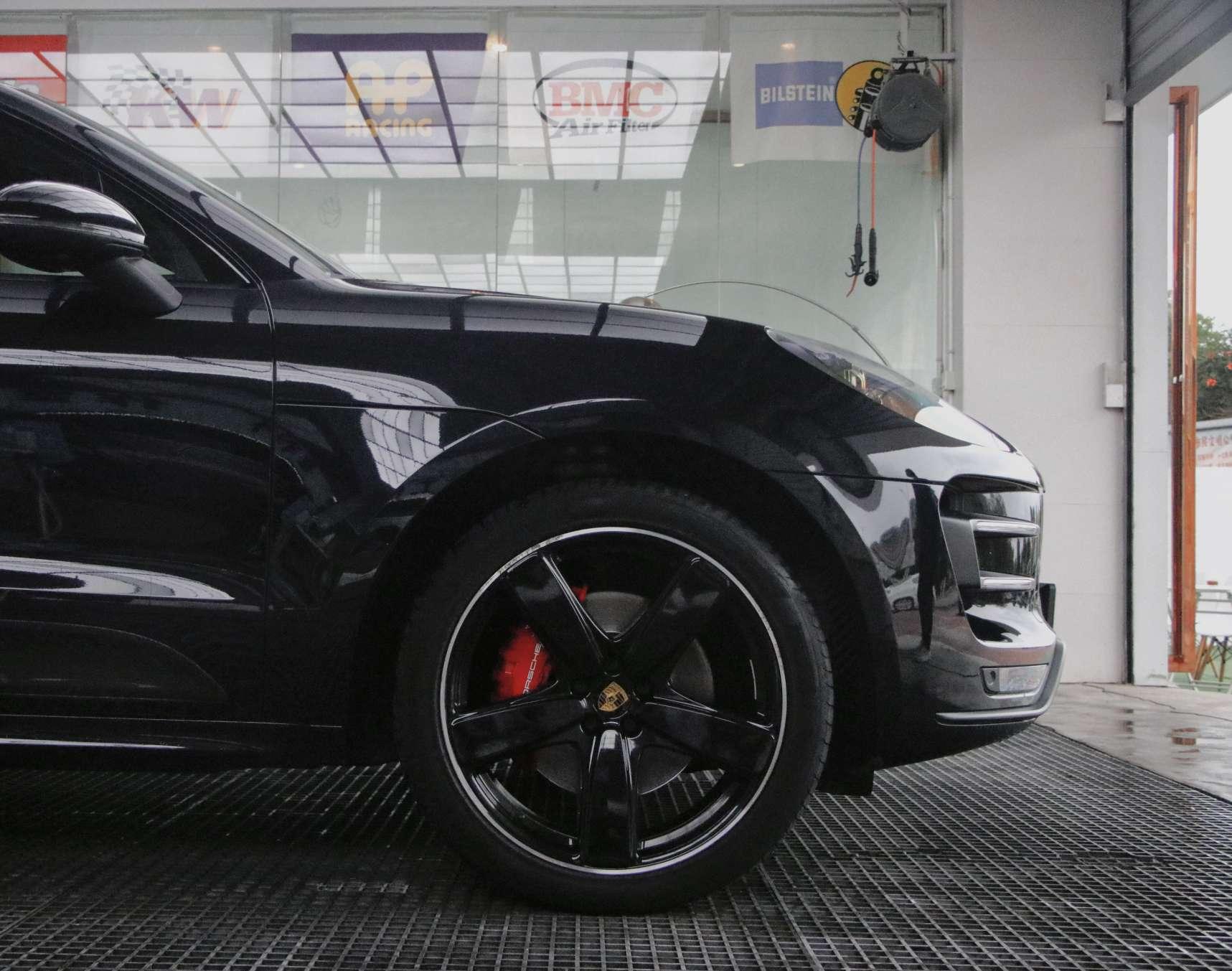 Porsche Macan 2014 thumb 2