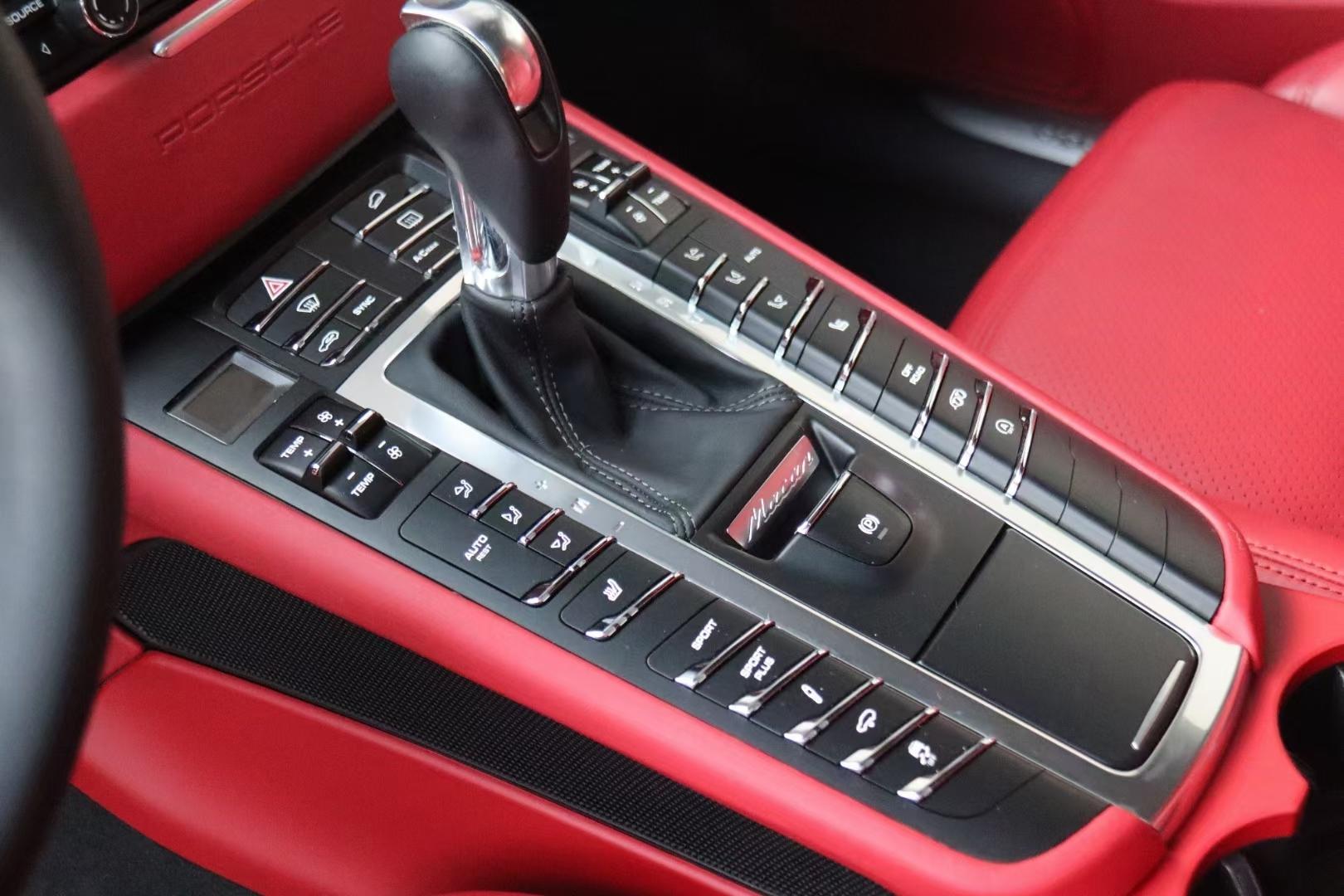 Porsche Macan 2014 thumb 9