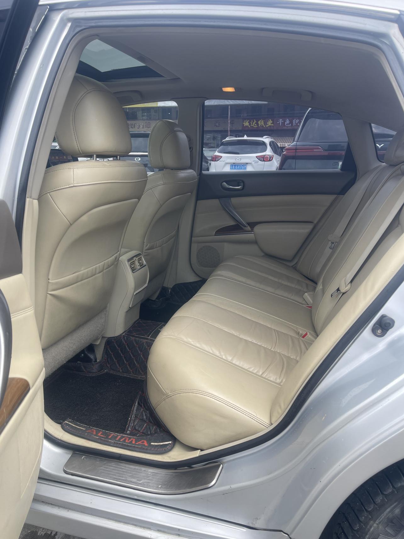 Nissan Altima 2011 thumb 7