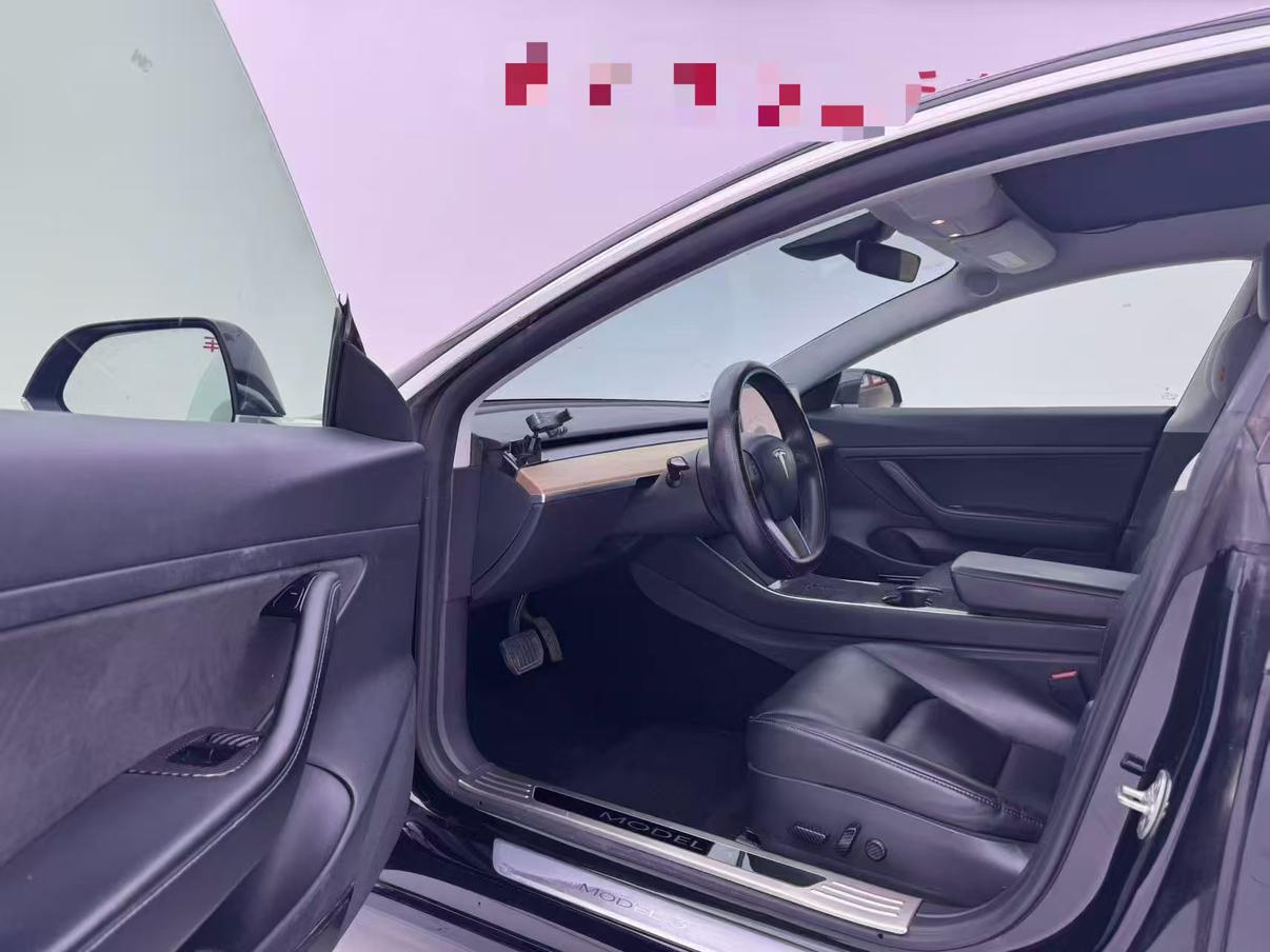 Tesla Model 3 2020 thumb 7