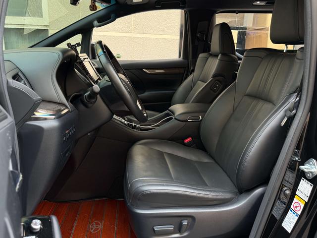 Toyota Vellfire 2019 thumb 9