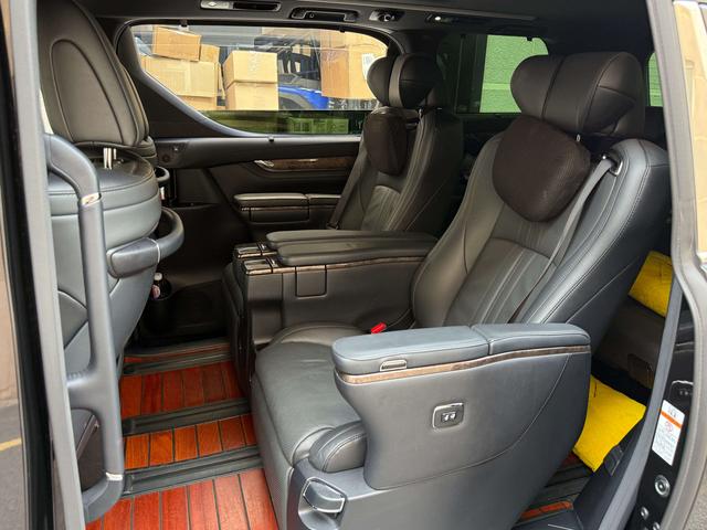 Toyota Vellfire 2019 thumb 11