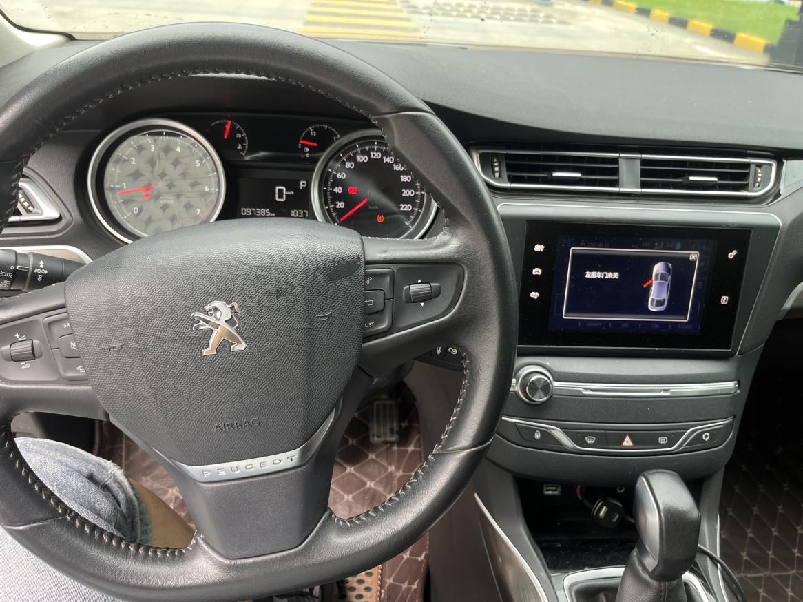 Peugeot 408 2016 thumb 6