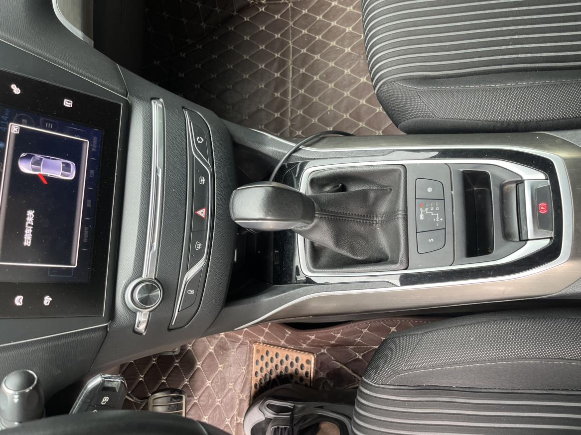 Peugeot 408 2016 thumb 9