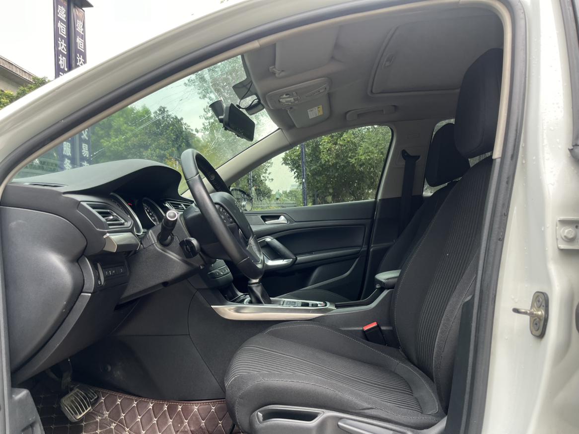 Peugeot 408 2016 thumb 10