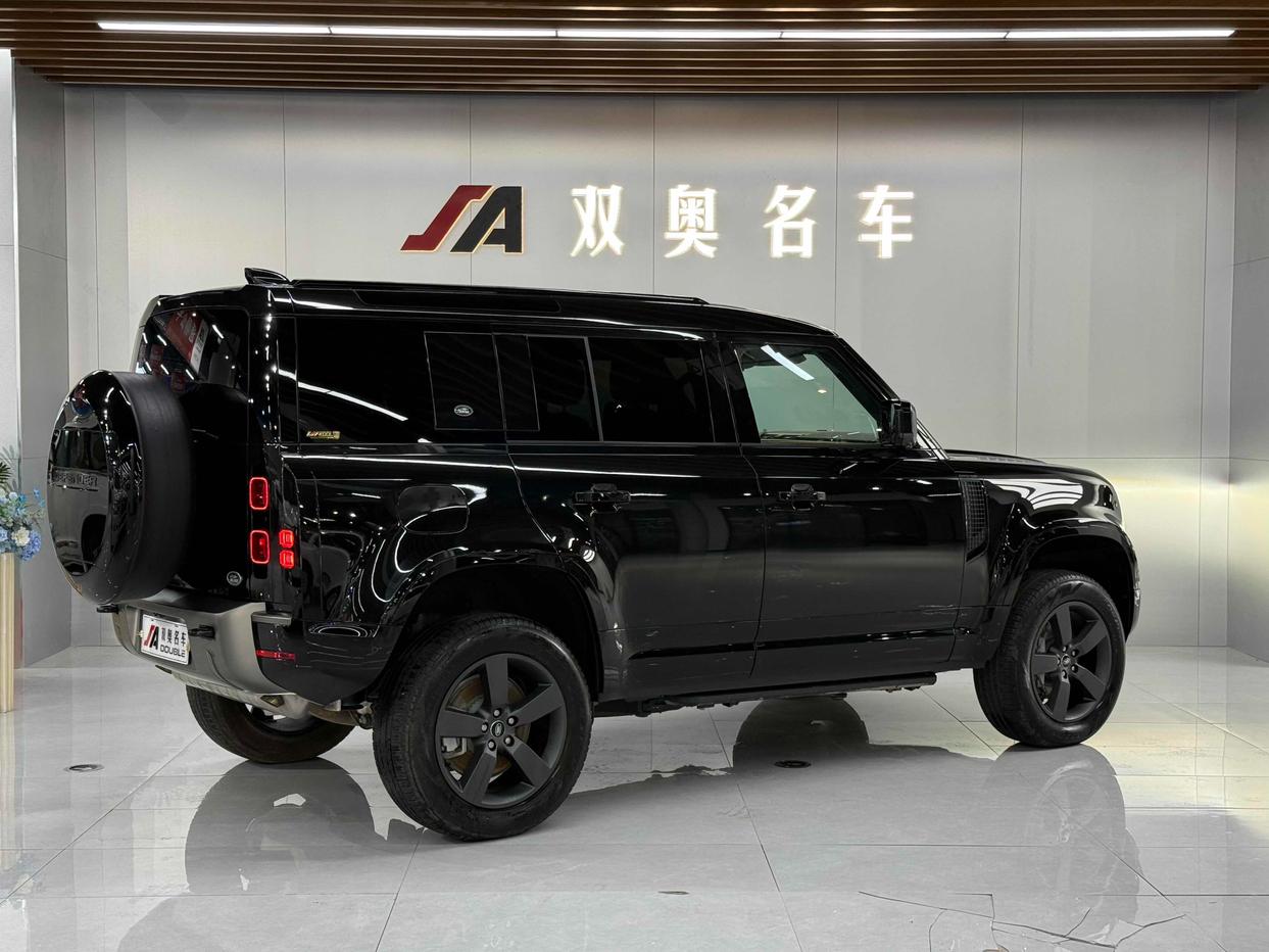 Land Rover Defender 2024 thumb 4