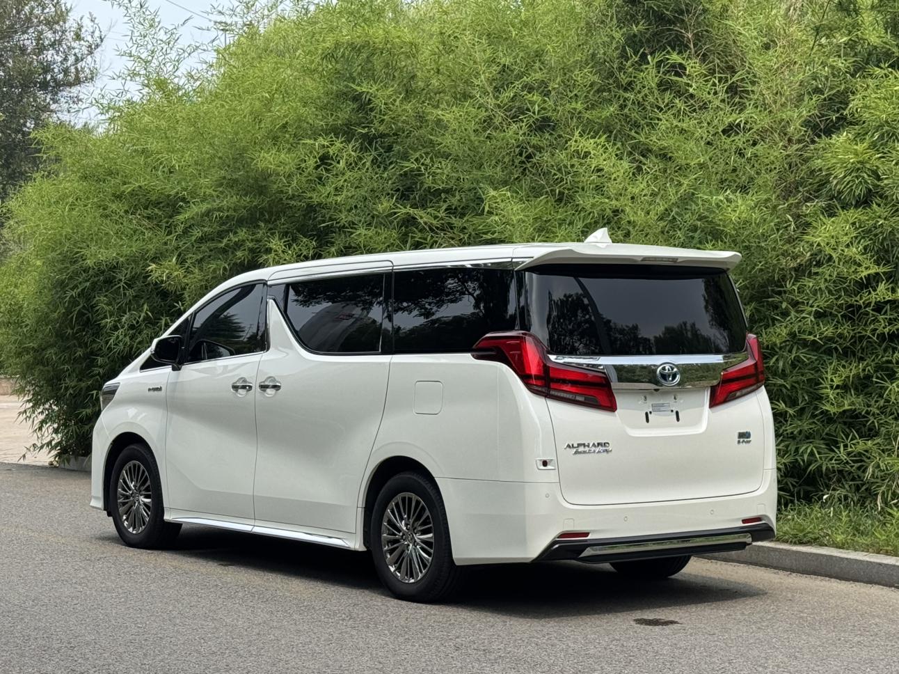 Toyota Alphard 2021 thumb 2