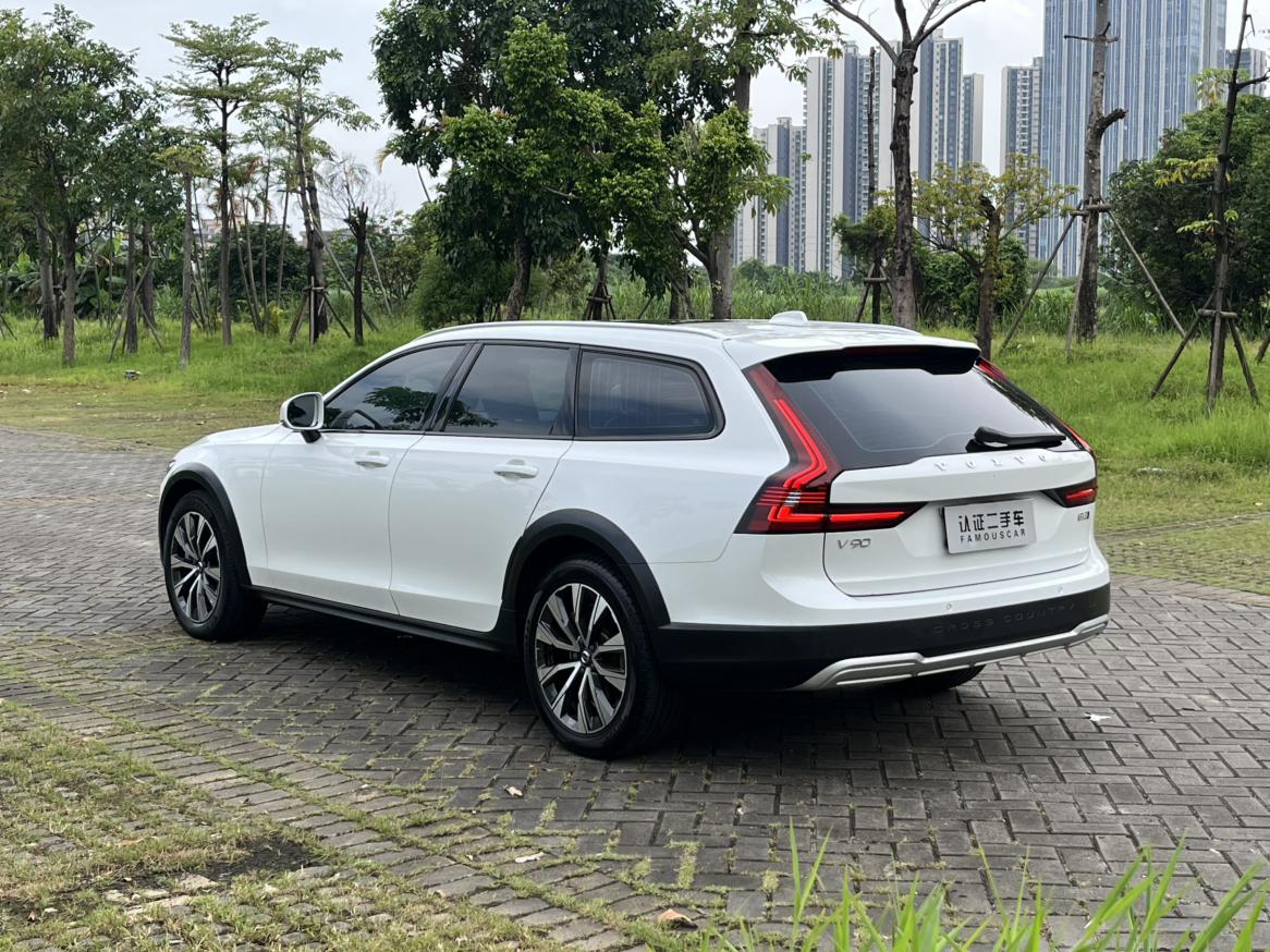 Volvo V90 2022 thumb 2