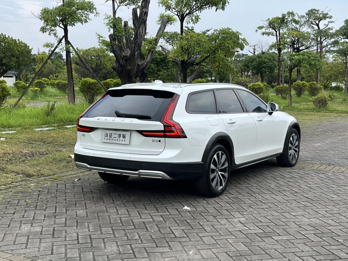 Volvo V90 2022 thumb 4