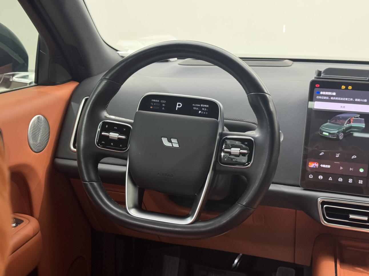 Lixiang (Li Auto) L9 2024 thumb 11