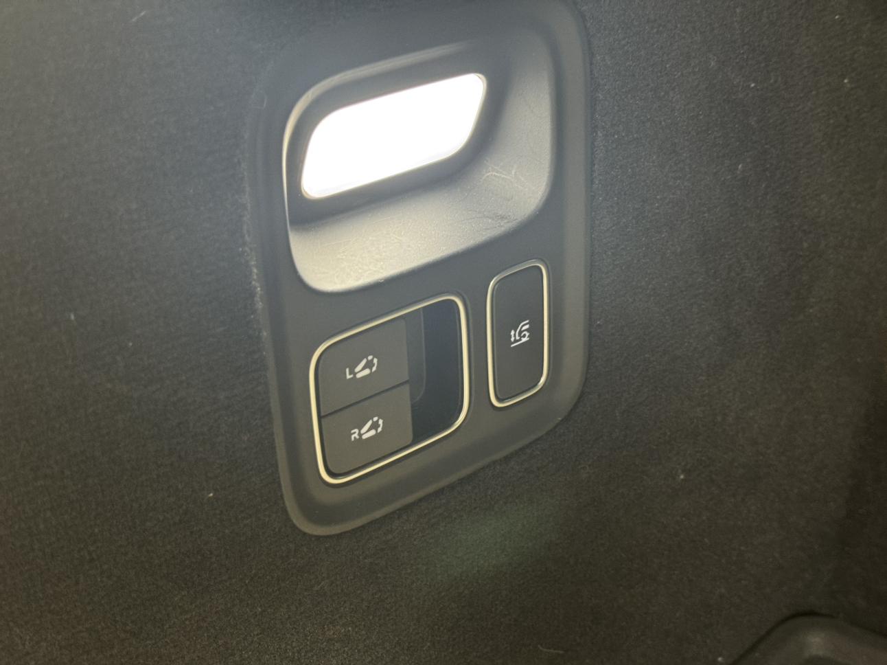 Lixiang (Li Auto) L9 2024 thumb 12