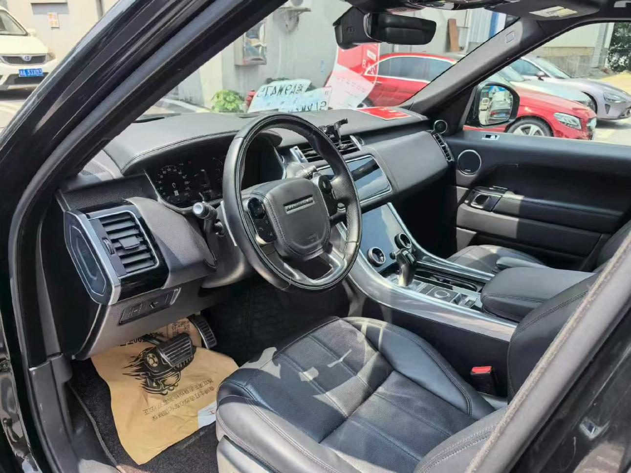 Land Rover Range Rover Sport 2019 thumb 6
