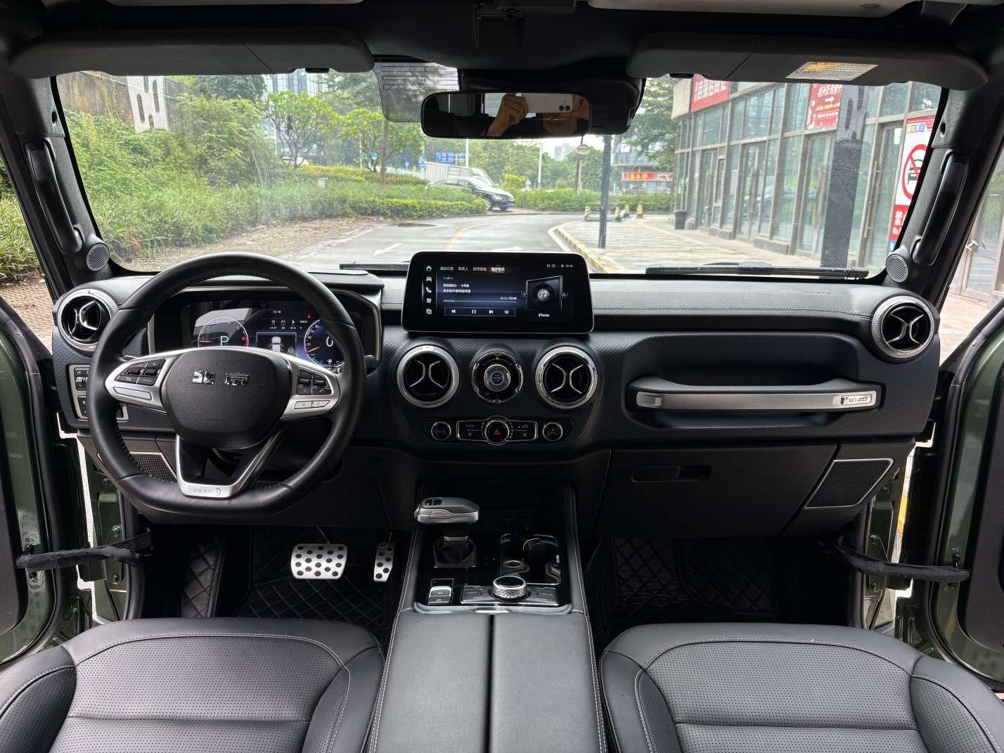 BJ 40 2023 thumb 6