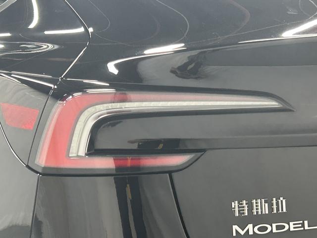 Tesla Model 3 2025 thumb 11