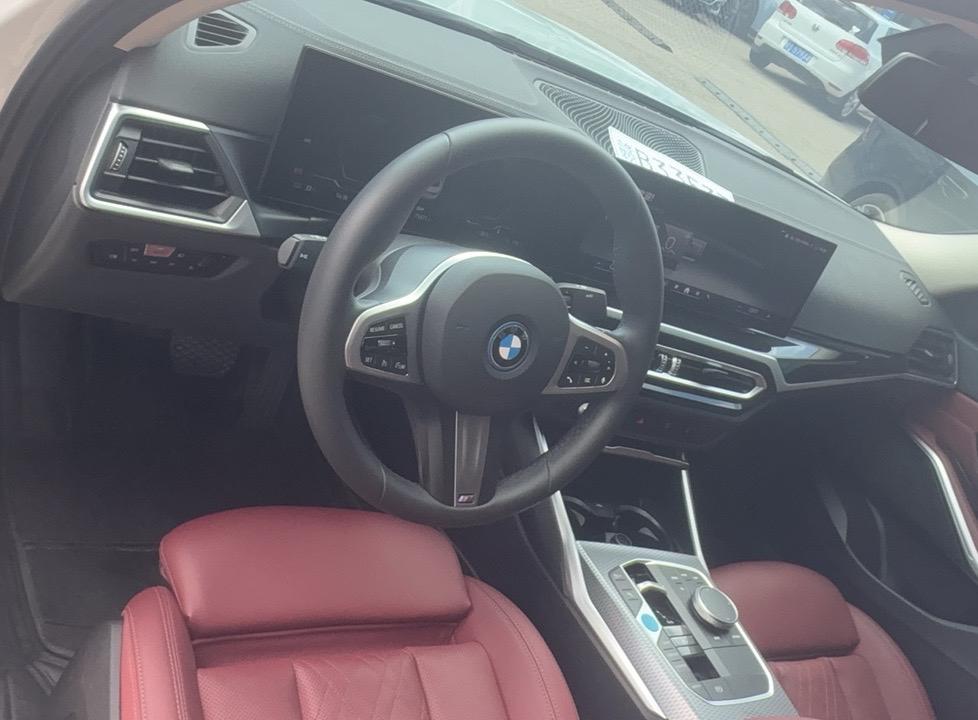 BMW i3 2023 thumb 5