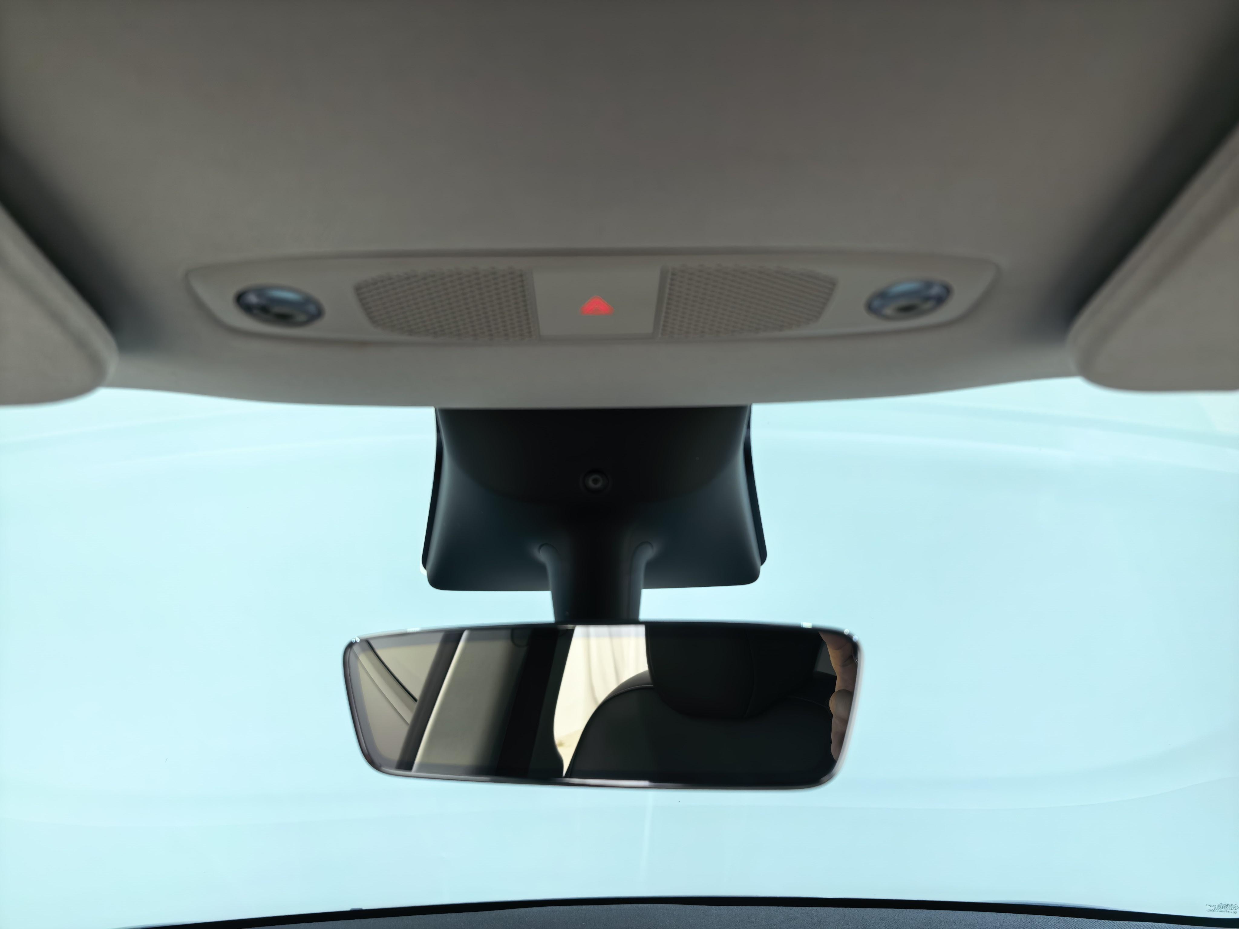 Tesla Model Y 2022 thumb 7