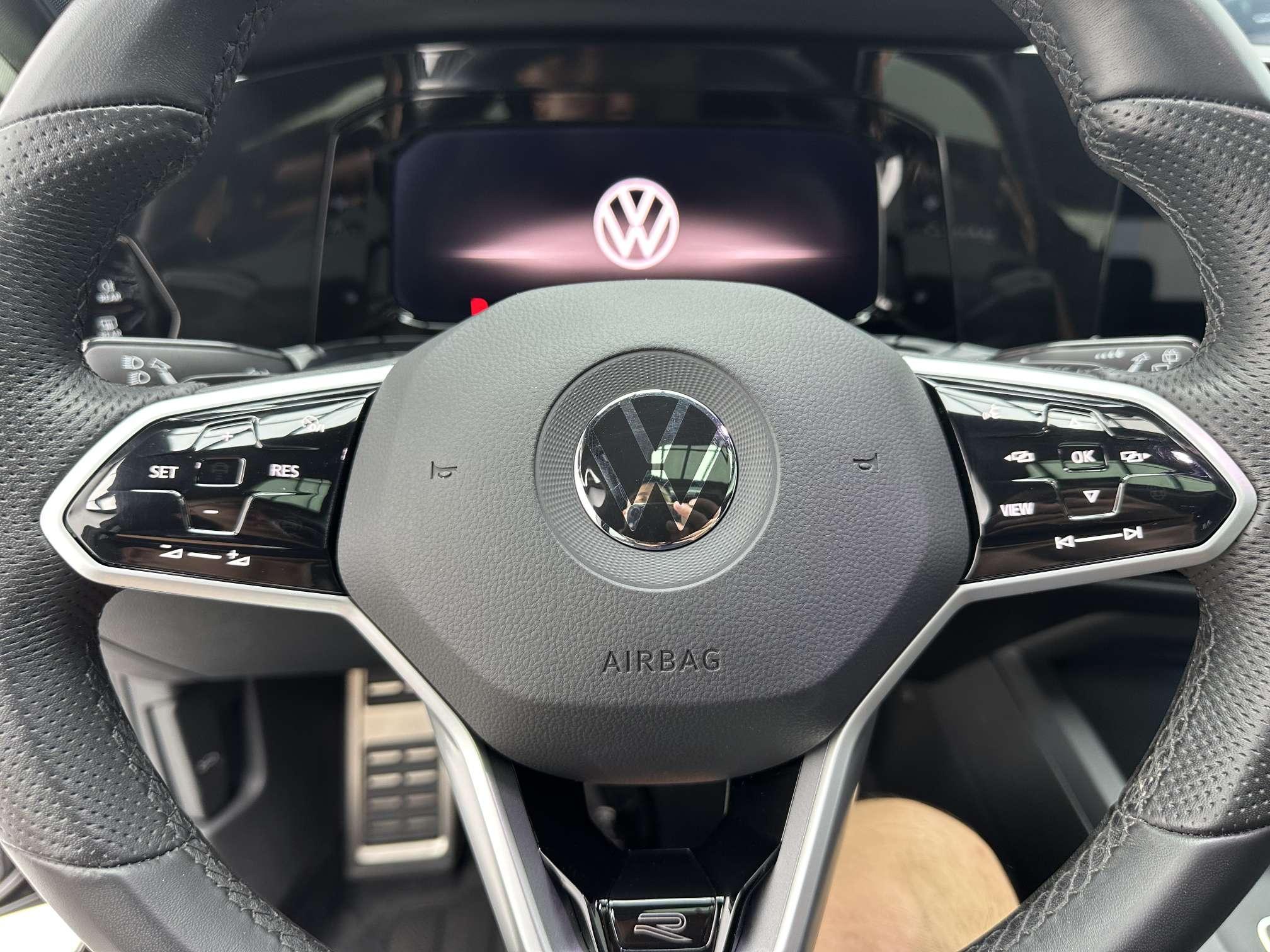 Volkswagen Golf Sportsvan 2023 thumb 11