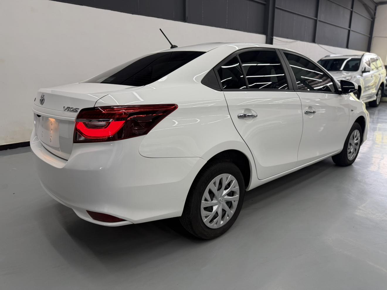 Toyota Vios 2022 thumb 4