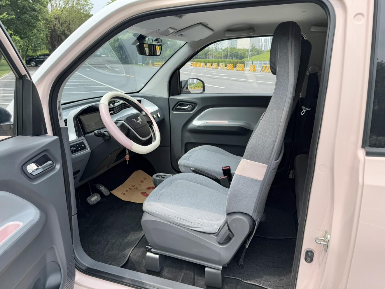 Wuling Mini EV 2021 thumb 7
