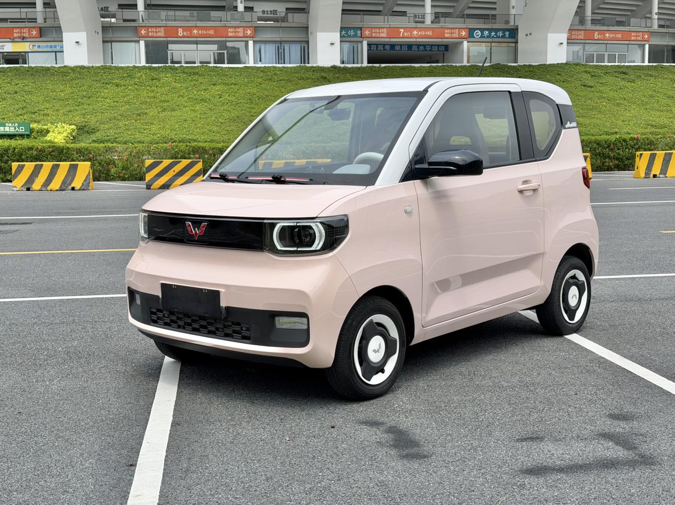 Wuling Mini EV 2021 thumb 10