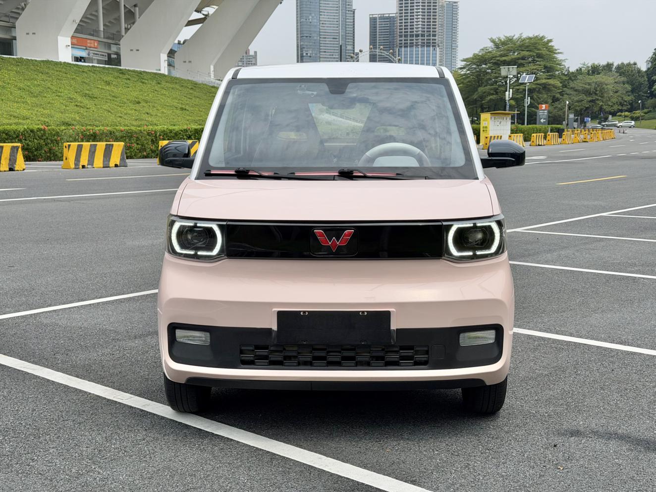 Wuling Mini EV 2021 thumb 11